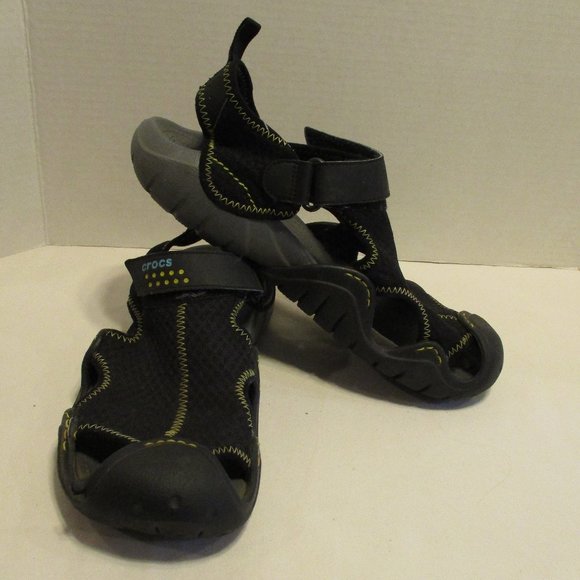 CROCS Men Size 12 Black Gray Outdoors Pool Beach Closed Toe Sandals main image 10